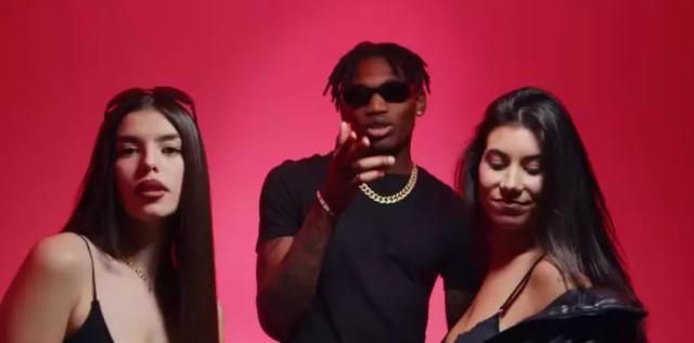 半岛体育下载-音乐比足球更能表达自己 莱昂变身歌手Way 45