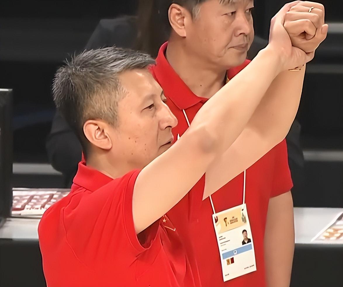 半岛体育注册网址-深夜十点半！日本男篮正式上诉，郭士强或被追罚，国际篮联玩双标