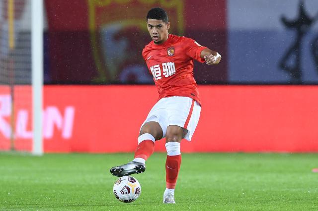 半岛体育-中超第4轮最佳球员候选：卡尔德克阿德里安蒋光太