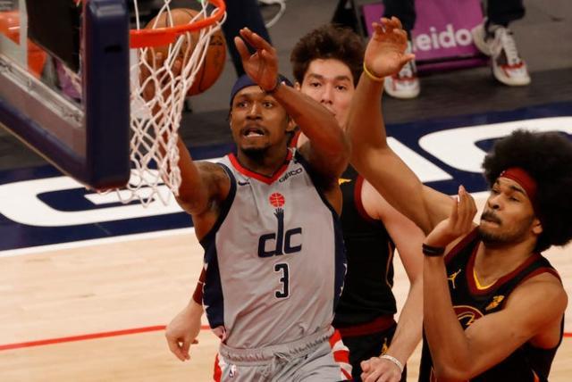 1619452846291062779.jpg 5fb8082c-a0f6-4d9c-ba37-c520ea9f1a01-2021-04-25_Bradley_Beal.jpg